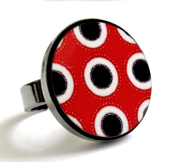 Baronyka Dots And Circles In Black White Red Ring